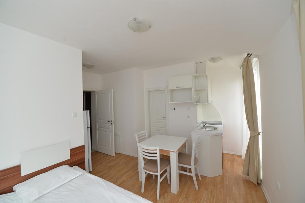 Romance Marine Aparthotel Slăntjev Brjag Exteriör bild
